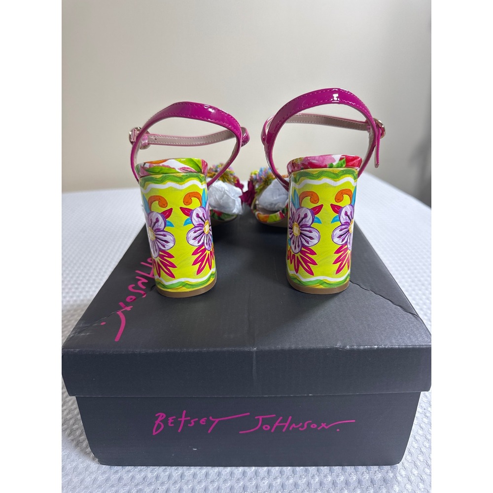 Betsey Johnson Sandals Womens 6 Masen Bright Multi Floral Block Heel NIB - Picture 4 of 7